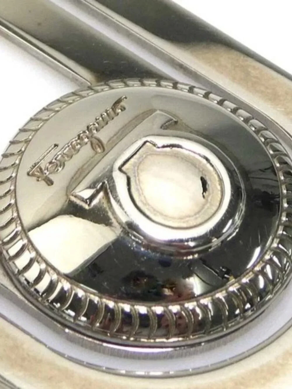 Auth Salvatore Ferragamo Gancini Money Clip Silver Metal - e61689a